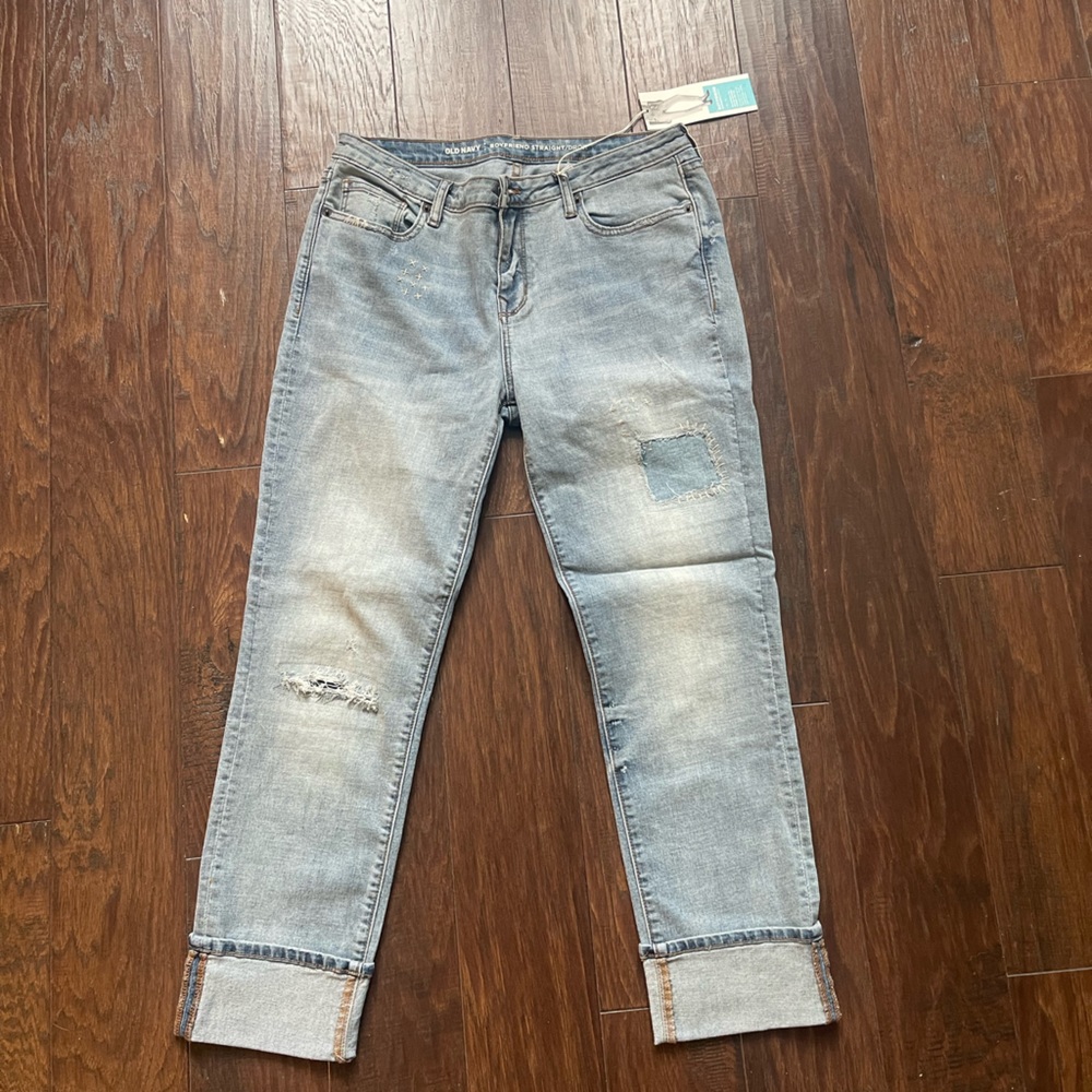 Women’s Old Navy size 8 boyfriend jeans